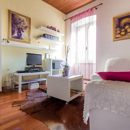 Apartamento Kuca Za Odmor Lucy Pula Exterior foto
