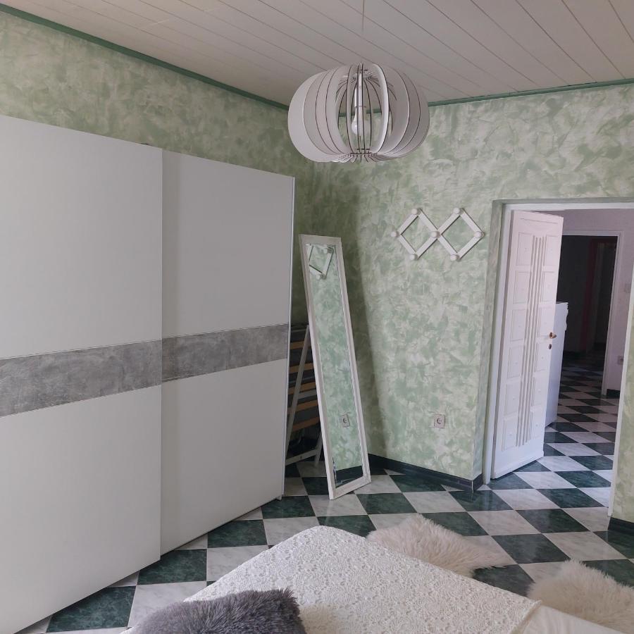 Apartamento Kuca Za Odmor Lucy Pula Exterior foto